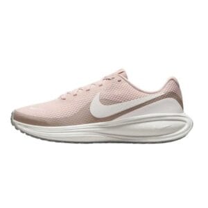 Nike Revolution 8